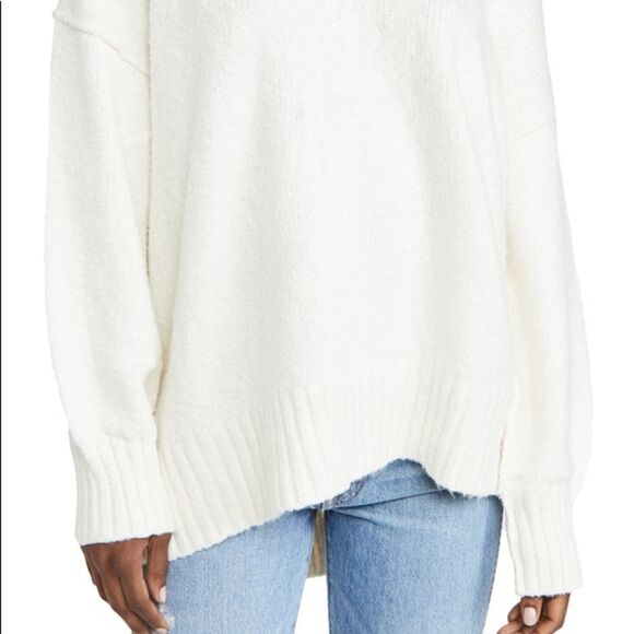 Free People BROOKSIDE TUNIC SWEATER IN IVORY. Various Sizes MED - LG & XL - Picture 2 of 5